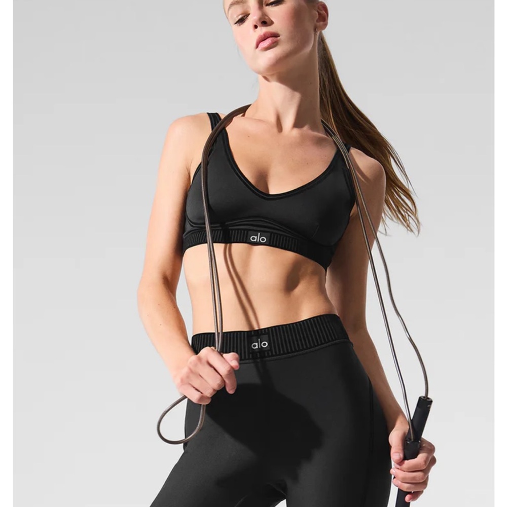 ALO Yoga Black Women's Sports Bra and Leggings Set